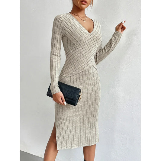 Amy - Timeless Elegance With A Touch Of Simplicity Dress